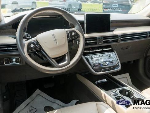 Used 2022 Lincoln Corsair Reserve w/ Equipment Group 201A AWD/4WD image 13