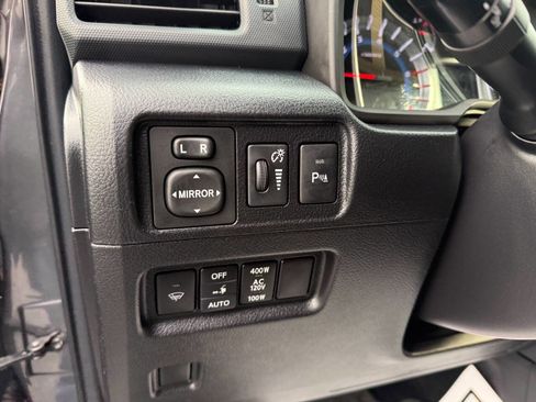 Used 2016 Toyota 4Runner Limited image 20