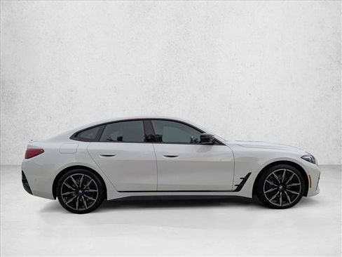 Used 2025 BMW M440i RWD image 4