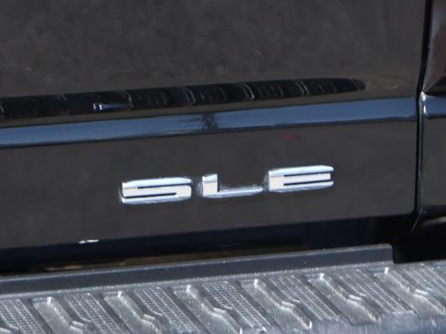 Used 2023 GMC Sierra 2500 SLE w/ SLE Convenience Package AWD/4WD image 47