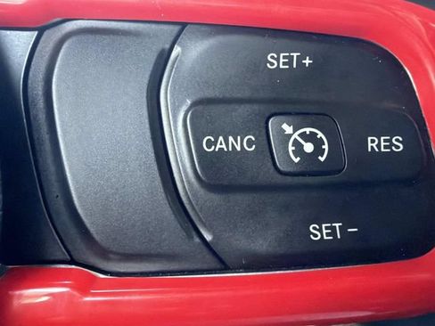 Used 2018 Jeep Wrangler Unlimited Rubicon AWD/4WD image 23