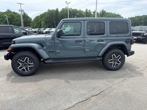 New 2026 Jeep Wrangler Unlimited Sahara AWD/4WD image 2