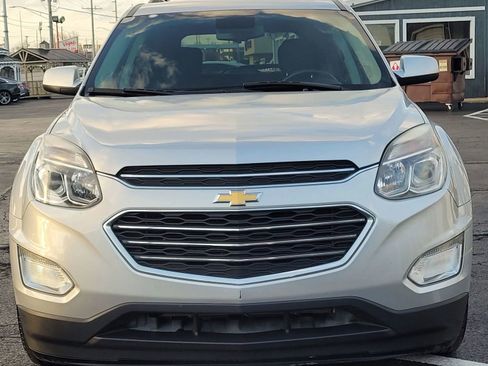 Used 2017 Chevrolet Equinox LT w/ Convenience Package image 11