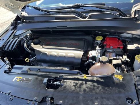 Used 2019 Jeep Compass Limited AWD/4WD image 9