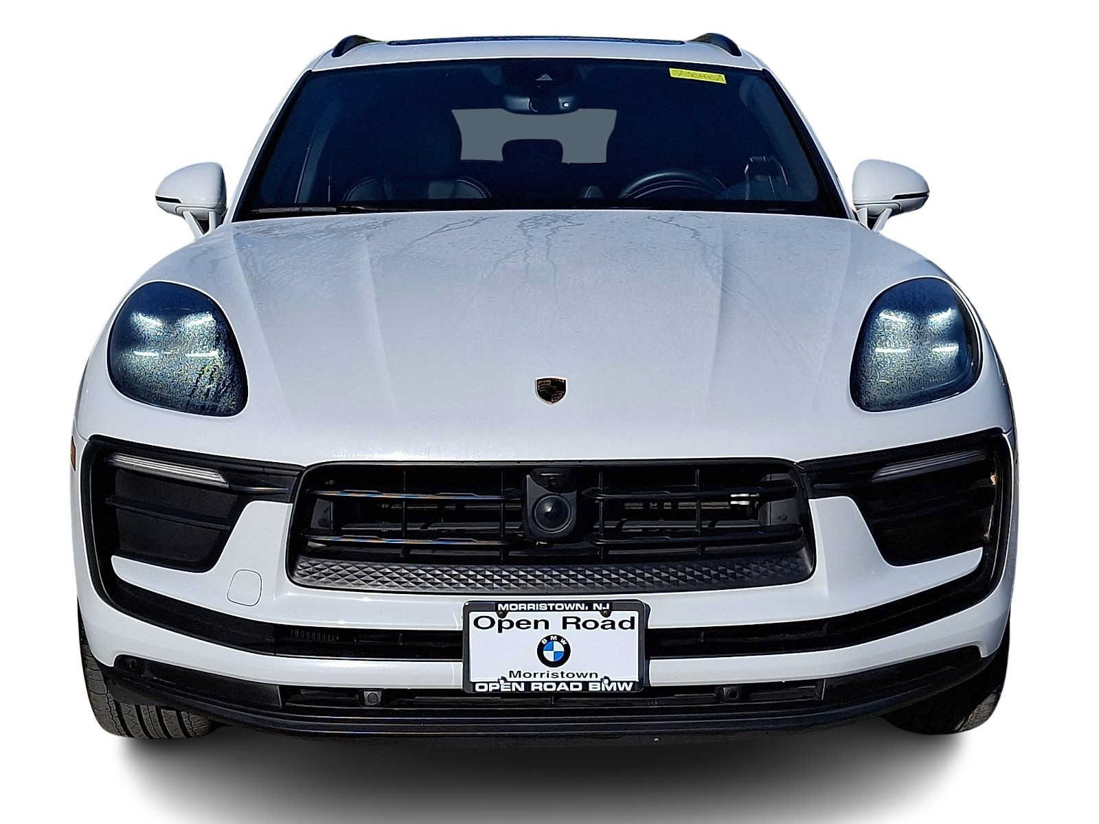 Used 2024 Porsche Macan AWD/4WD image 2
