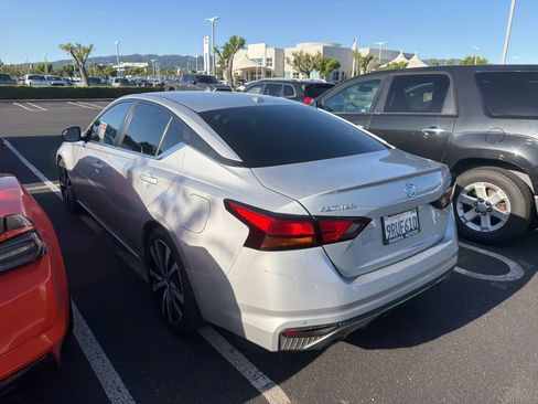 Used 2022 Nissan Altima 2.5 SR image 4