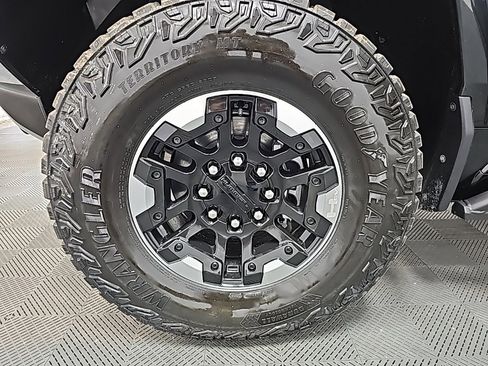 New 2025 GMC Hummer EV 3X w/ Extreme Off-Road Package image 48