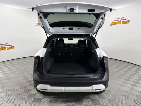 New 2026 Nissan Kicks SV w/ SV Premium Package FWD image 5