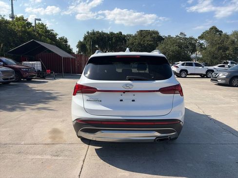 Used 2021 Hyundai Santa Fe SEL w/ Convenience Package FWD image 4