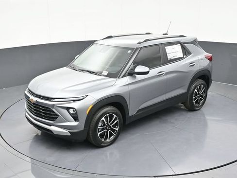 New 2026 Chevrolet TrailBlazer LT w/ Convenience Package FWD image 64