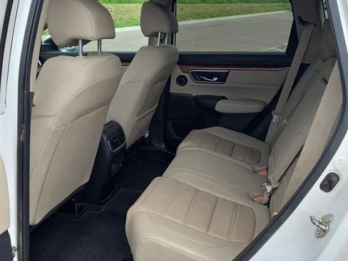 Used 2018 Honda CR-V Touring image 6