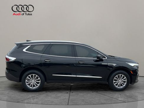 Used 2023 Buick Enclave Essence FWD image 8