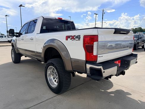 Used 2019 Ford F250 King Ranch w/ King Ranch Ultimate Package AWD/4WD image 5