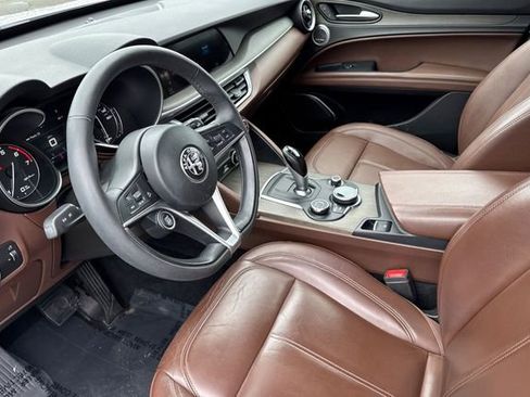 Used 2019 Alfa Romeo Stelvio Ti image 10