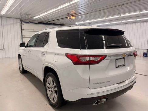 Used 2021 Chevrolet Traverse High Country AWD/4WD image 4