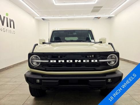 New 2026 Ford Bronco Outer Banks AWD/4WD image 7