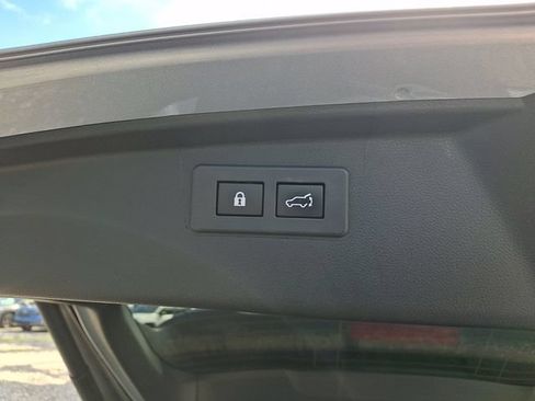 Used 2020 Subaru Outback Premium AWD/4WD image 42