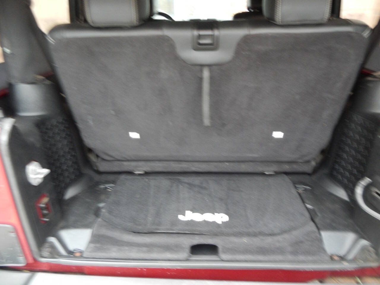 Used 2012 Jeep Wrangler Sport AWD/4WD image 39