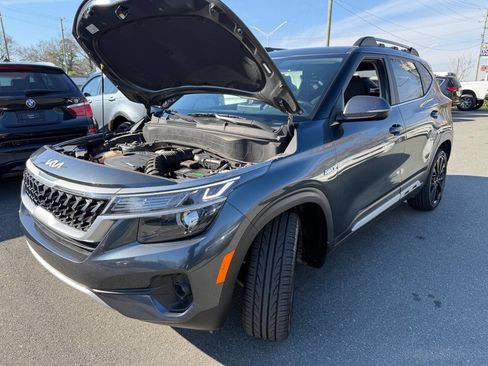 Used 2022 Kia Seltos Nightfall Edition image 23