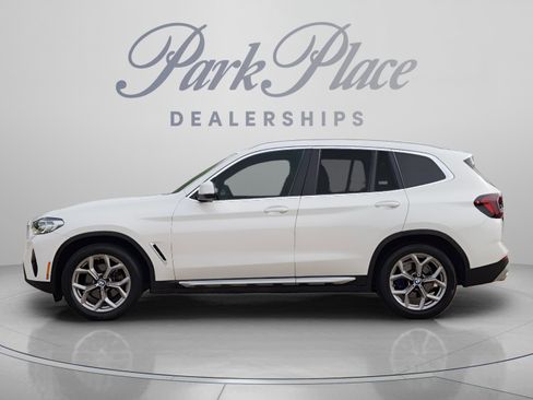 Used 2022 BMW X3 sDrive30i RWD image 2