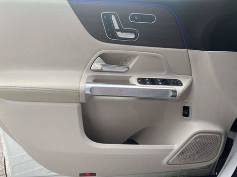 Certified 2023 Mercedes-Benz GLB 250 4MATIC image 29