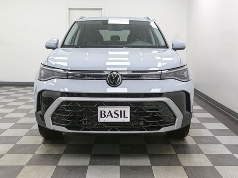 New 2026 Volkswagen Taos SEL AWD/4WD image 3