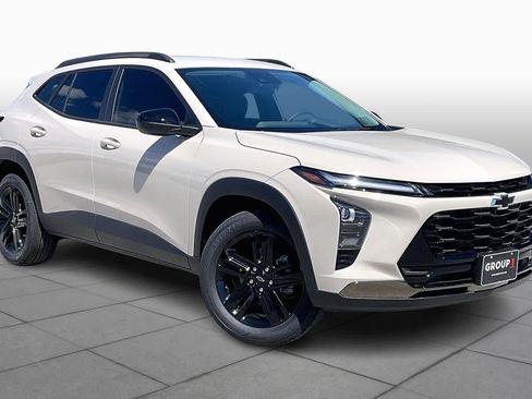 New 2026 Chevrolet Trax ACTIV w/ Driver Confidence Package image 2