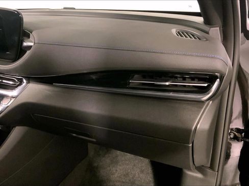 Used 2025 Buick Envista Sport Touring FWD image 16