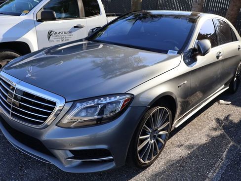 Used 2015 Mercedes-Benz S 550 Sedan image 2