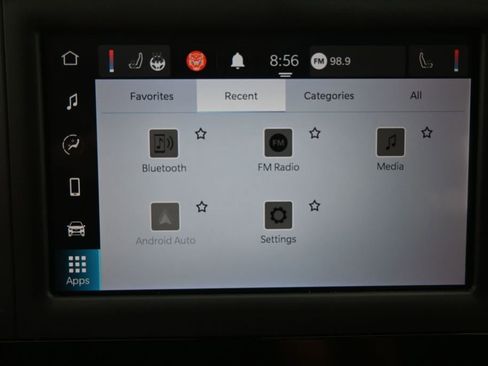 Used 2022 Chrysler Voyager LX FWD image 16