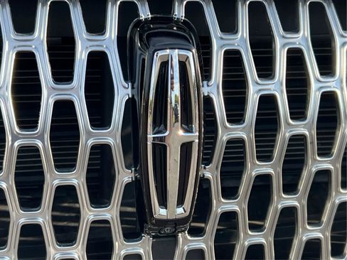 Used 2023 Lincoln Corsair FWD w/ Equipment Group 101A image 36