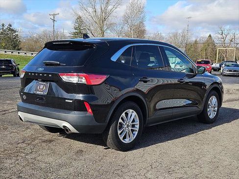 Used 2020 Ford Escape SE image 25