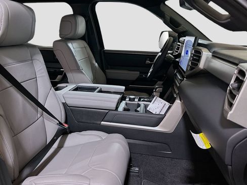 New 2026 Toyota Tundra Limited AWD/4WD image 25