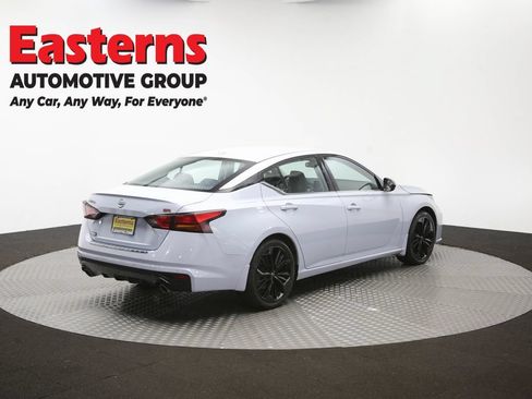 Used 2023 Nissan Altima 2.5 SR FWD image 44