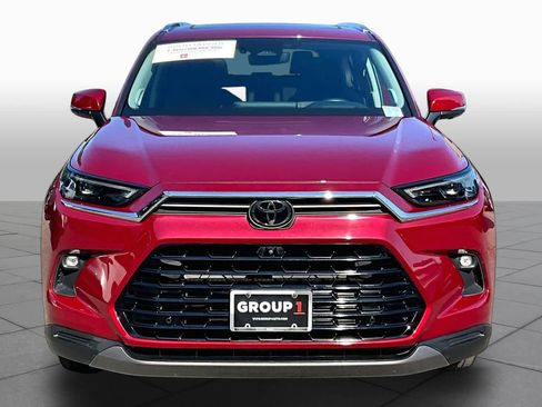 Certified 2024 Toyota Grand Highlander AWD image 4