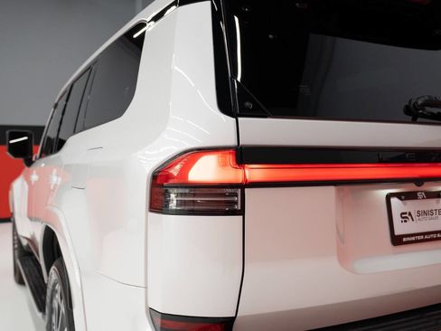 Used 2024 Lexus GX 550 w/ Cold Area Package AWD/4WD image 25