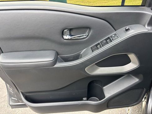 Used 2023 Nissan Frontier SV w/ SV Convenience Package image 7