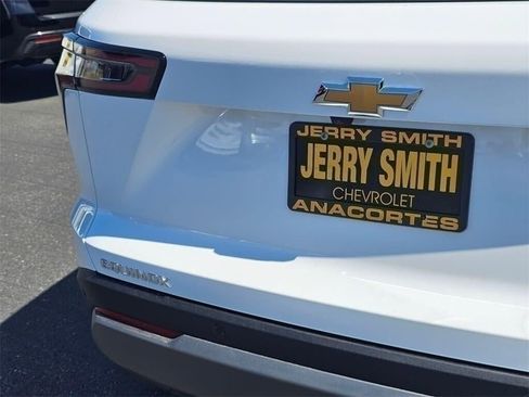 New 2026 Chevrolet Equinox LT w/ Safety and Technology Package FWD image 14