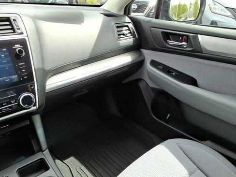 Used 2018 Subaru Legacy 2.5i Premium AWD/4WD image 22