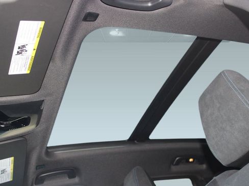 New 2026 BMW X1 xDrive28i w/ Technology Package image 15