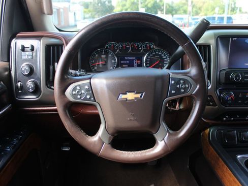 Used 2014 Chevrolet Silverado 1500 High Country w/ High Country Premium Package AWD/4WD image 15
