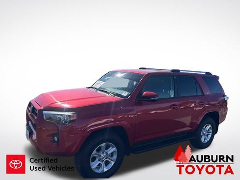 Certified 2021 Toyota 4Runner SR5 Premium AWD/4WD image 3
