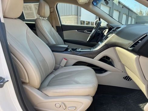 Used 2020 Lincoln Nautilus Reserve AWD/4WD image 11