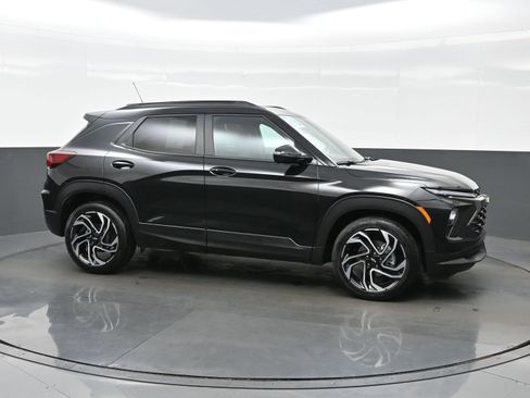Used 2026 Chevrolet TrailBlazer RS w/ Convenience Package image 7