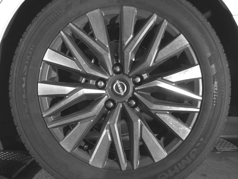 Used 2025 Nissan Altima 2.5 SV image 14