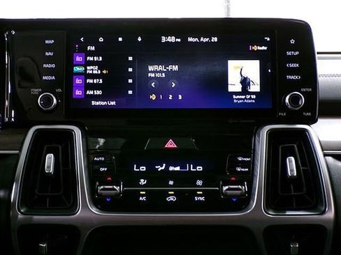 Used 2022 Kia Sorento S image 32