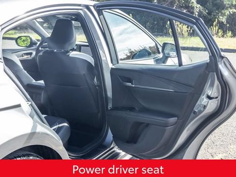 Used 2025 Toyota Camry SE FWD image 20