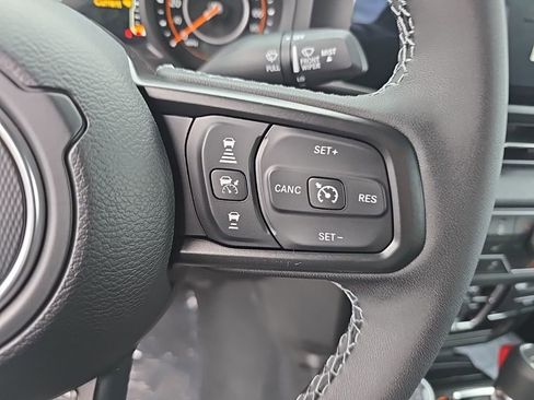 New 2026 Jeep Gladiator Sport image 25