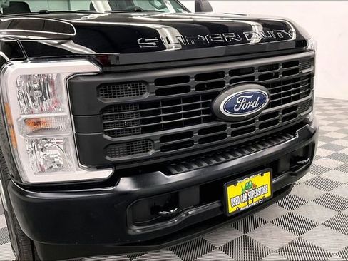 Used 2024 Ford F350 XL w/ 360-Degree Camera Package RWD image 33