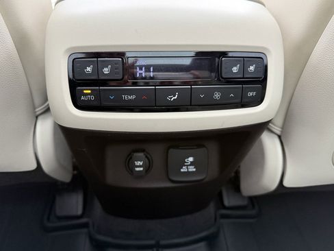 Certified 2021 Hyundai Palisade Calligraphy w/ Winter Package image 18